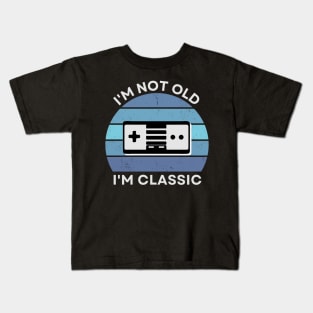 I'm not old, I'm Classic | Game Controller | Retro Hardware | Vintage Sunset | '80s '90s Video Gaming Kids T-Shirt